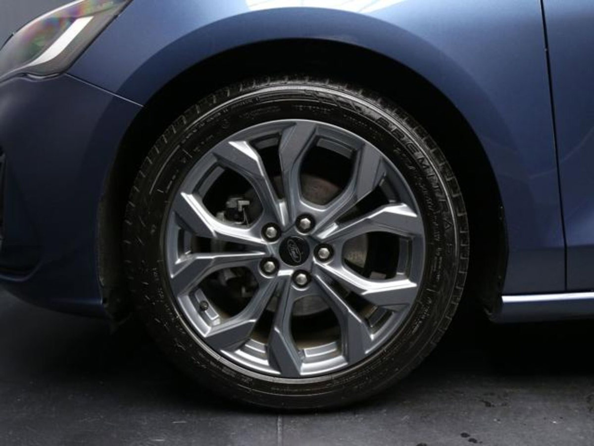 Ford Focus Station Wagon 1.0 EcoBoost Hybrid 125 CV SW ST-Line (5)