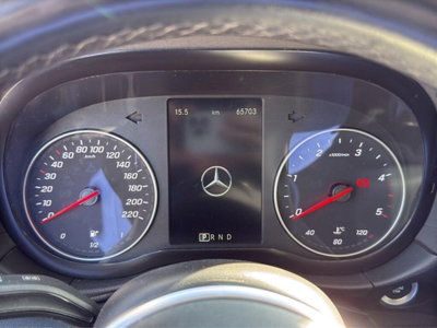 Mercedes-Benz Classe T T Long 180d Premium auto (9)