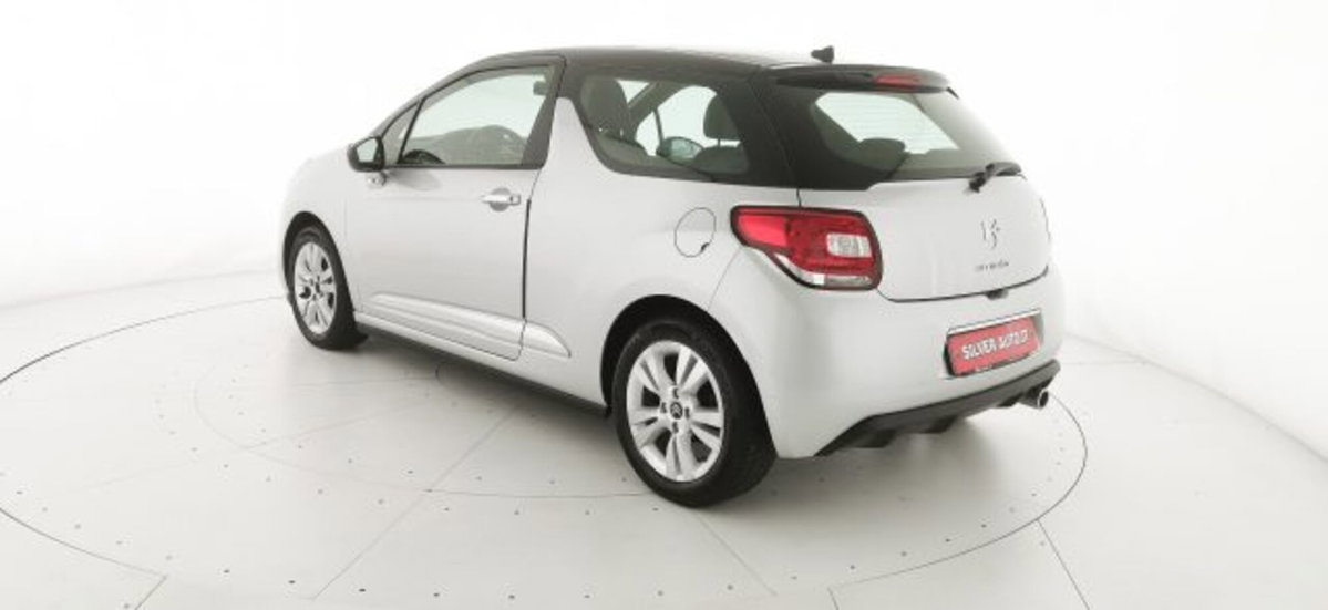 Ds DS 3 Coupé DS 3 1.4 HDi 70 Chic QR (5)