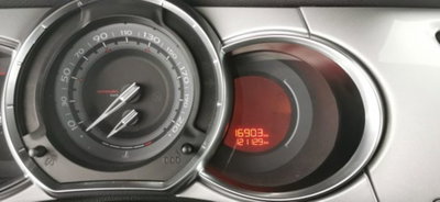 Ds DS 3 Coupé DS 3 1.4 HDi 70 Chic QR (10)