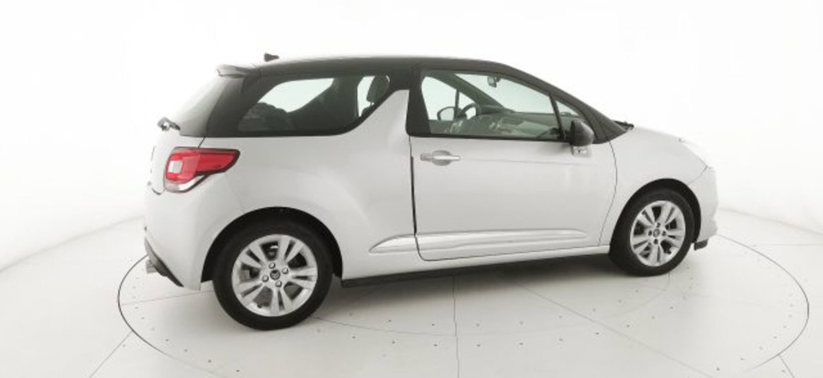 Ds DS 3 Coupé DS 3 1.4 HDi 70 Chic QR (18)