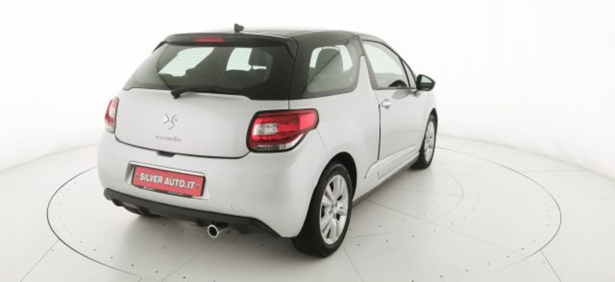 Ds DS 3 Coupé DS 3 1.4 HDi 70 Chic QR (7)