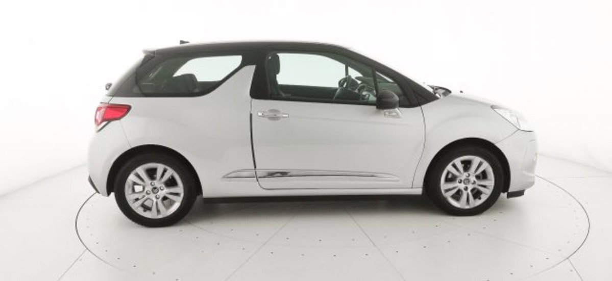 Ds DS 3 Coupé DS 3 1.4 HDi 70 Chic QR (8)