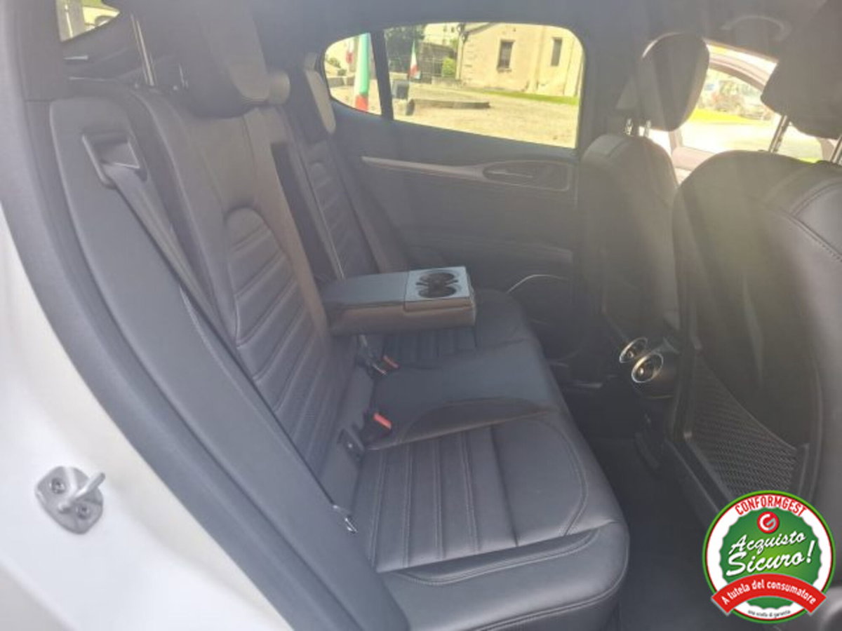 Alfa Romeo Stelvio Stelvio 2.2 Turbodiesel 210 CV AT8 Q4 Veloce (10)