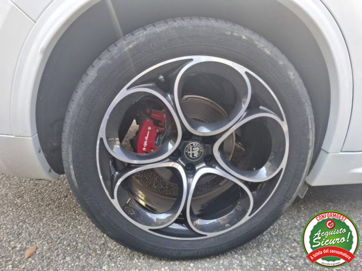 Alfa Romeo Stelvio Stelvio 2.2 Turbodiesel 210 CV AT8 Q4 Veloce (7)