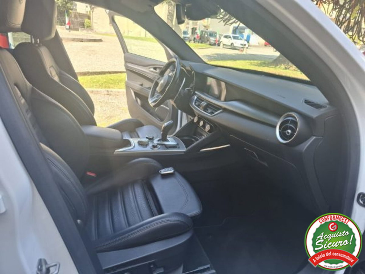 Alfa Romeo Stelvio Stelvio 2.2 Turbodiesel 210 CV AT8 Q4 Veloce (9)