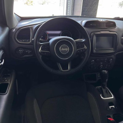 Jeep Renegade 1.5 Turbo T4 MHEV Limited (9)