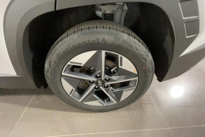 Hyundai Tucson 1.6 crdi 48V Business 2wd dct (7)