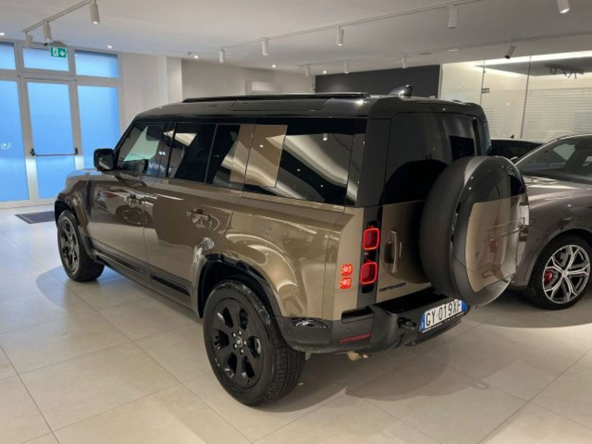 Land Rover Defender 110 3.0d i6 mhev X-Dynamic SE awd 200cv auto (5)