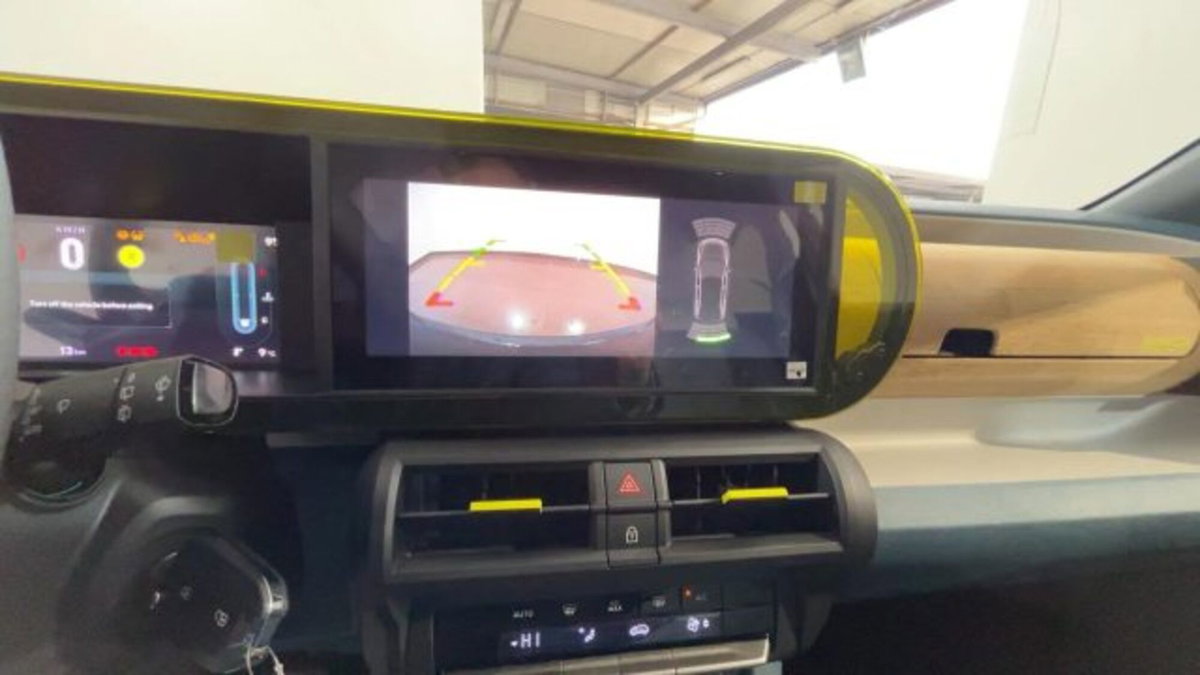 Fiat Grande Panda 1.2 hybrid La Prima 110cv edct (12)