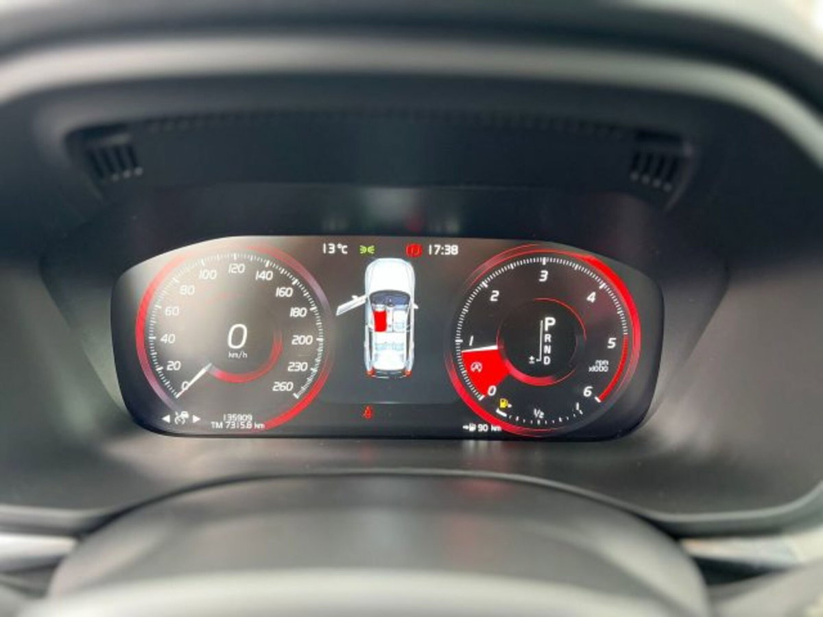 Volvo XC60 D4 Geartronic R-design (15)