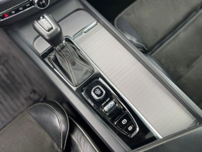 Volvo XC60 D4 Geartronic R-design (17)