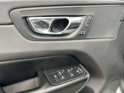 Volvo XC60 D4 Geartronic R-design (7)