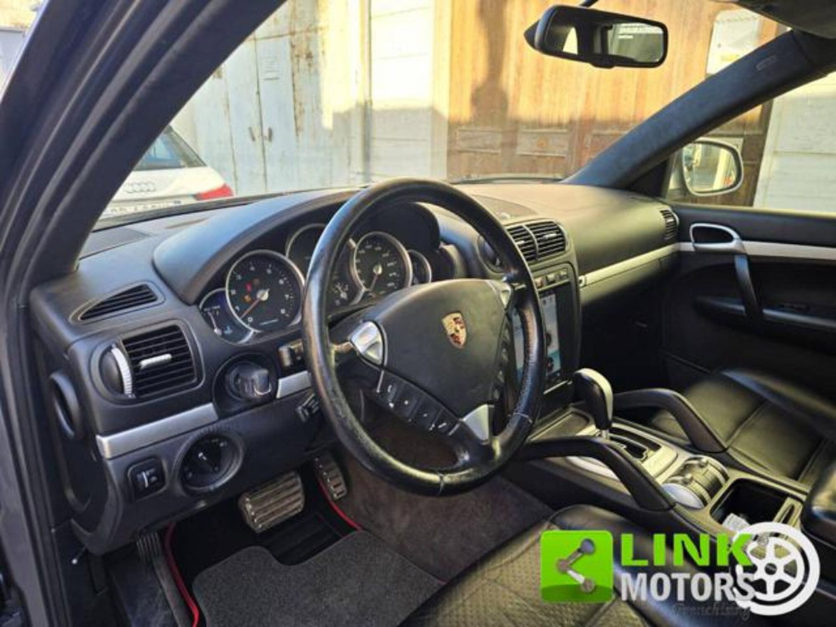Porsche Cayenne 4.5 cat Turbo (4)