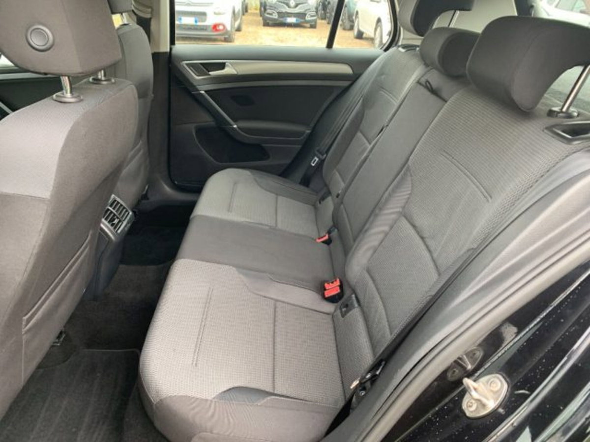 Volkswagen Golf 1.6 TDI 110 CV 5p. Comfortline BlueMotion (10)