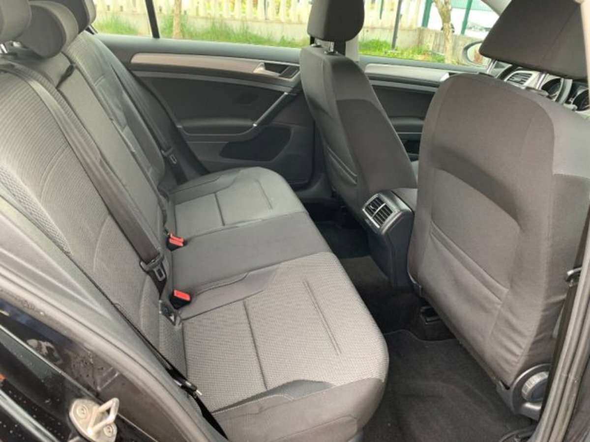 Volkswagen Golf 1.6 TDI 110 CV 5p. Comfortline BlueMotion (11)