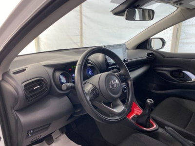 Toyota Yaris 1.0 5 porte Dynamic (16)