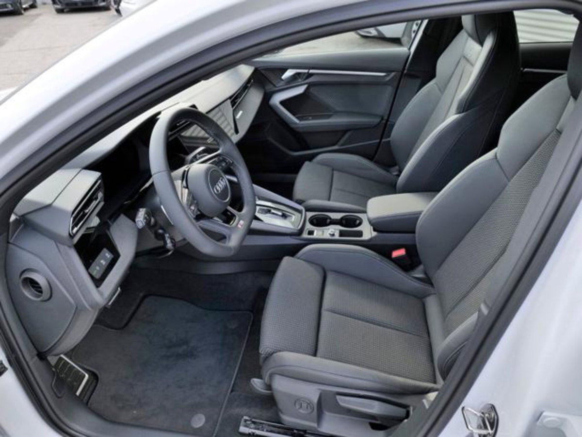 Audi A3 Sportback 2.0 tdi S line edition 150cv s-tronic (5)
