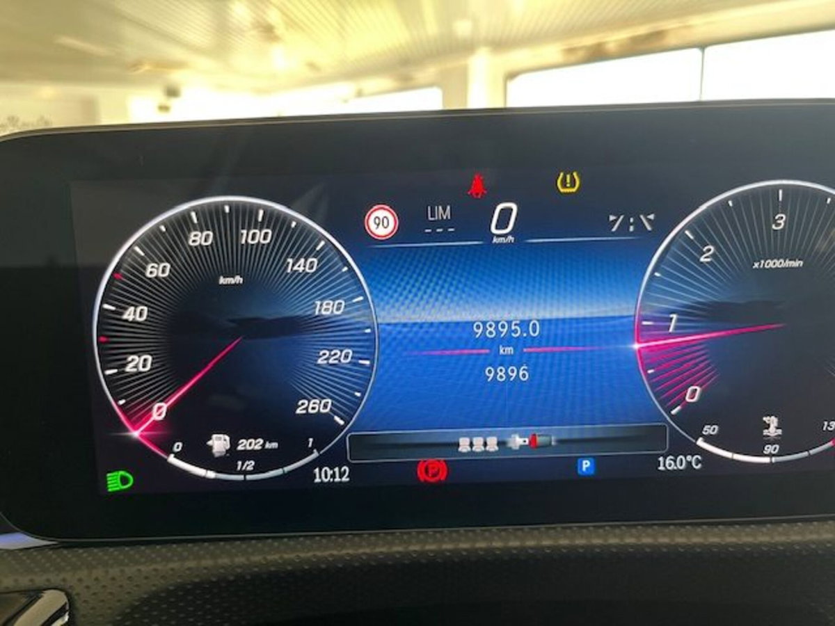 Mercedes-Benz Classe A Sedan 200 d AMG Line Premium Plus auto (13)