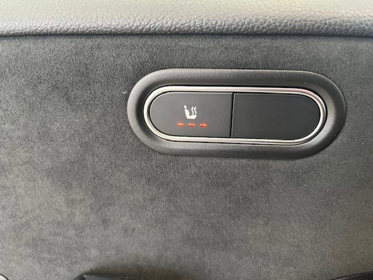 Mercedes-Benz Classe A Sedan 200 d AMG Line Premium Plus auto (20)