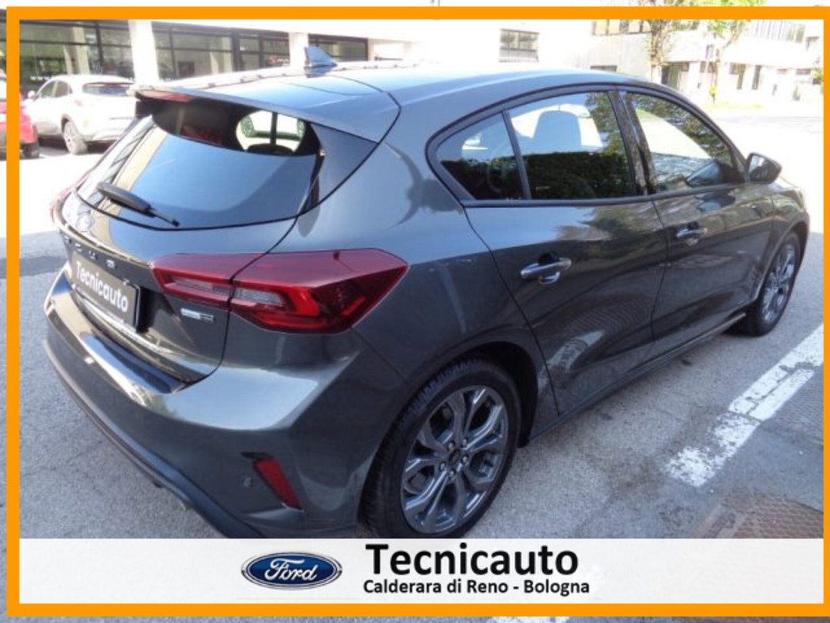 Ford Focus 1.0 EcoBoost Hybrid 125 CV Power. 5p. ST-Line Style (2)