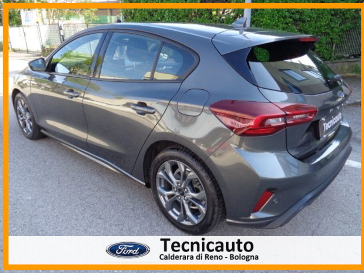Ford Focus 1.0 EcoBoost Hybrid 125 CV Power. 5p. ST-Line Style (6)