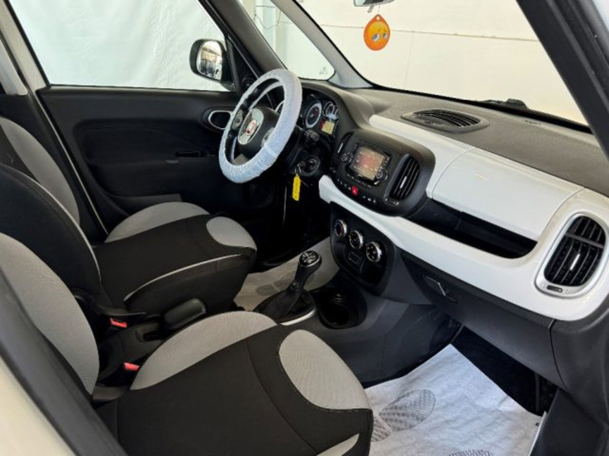 Fiat 500L 1.3 Multijet 85 CV Dualogic Lounge (18)