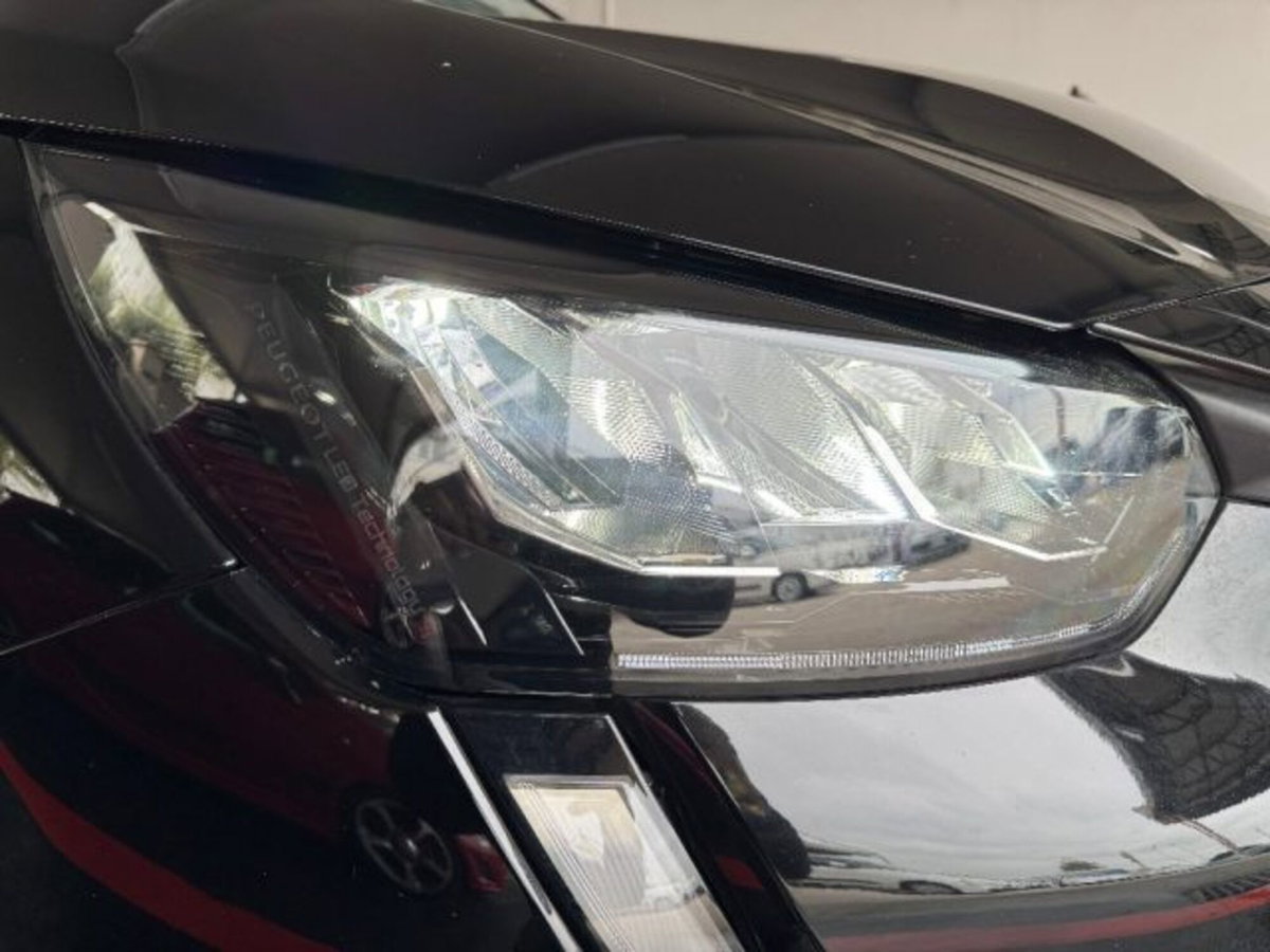 Peugeot 208 1.2 puretech Active s&s 75cv (8)
