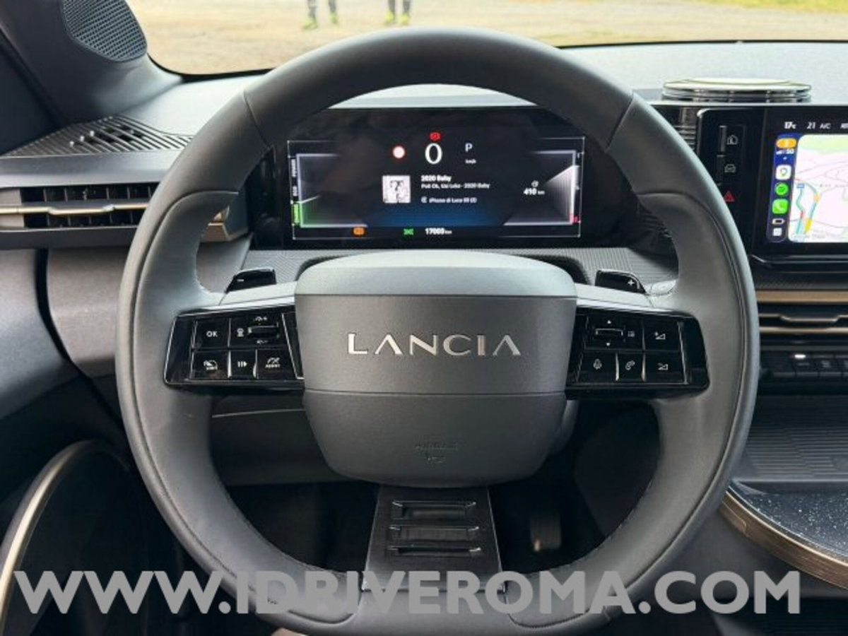 Lancia Ypsilon 1.2 mhev LX 110cv e-dct (15)