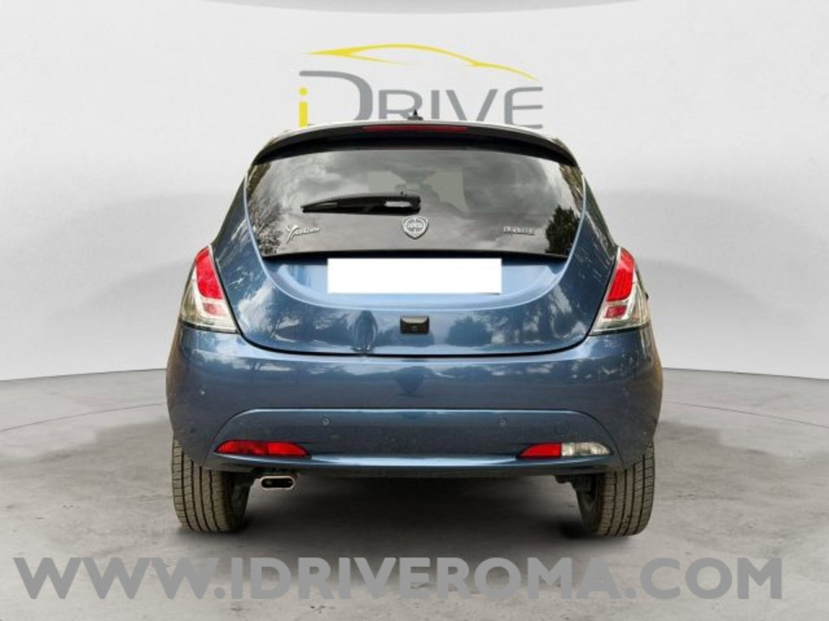 Lancia Ypsilon 1.0 FireFly 5 porte S&S Hybrid Ecochic A. Ferretti (6)