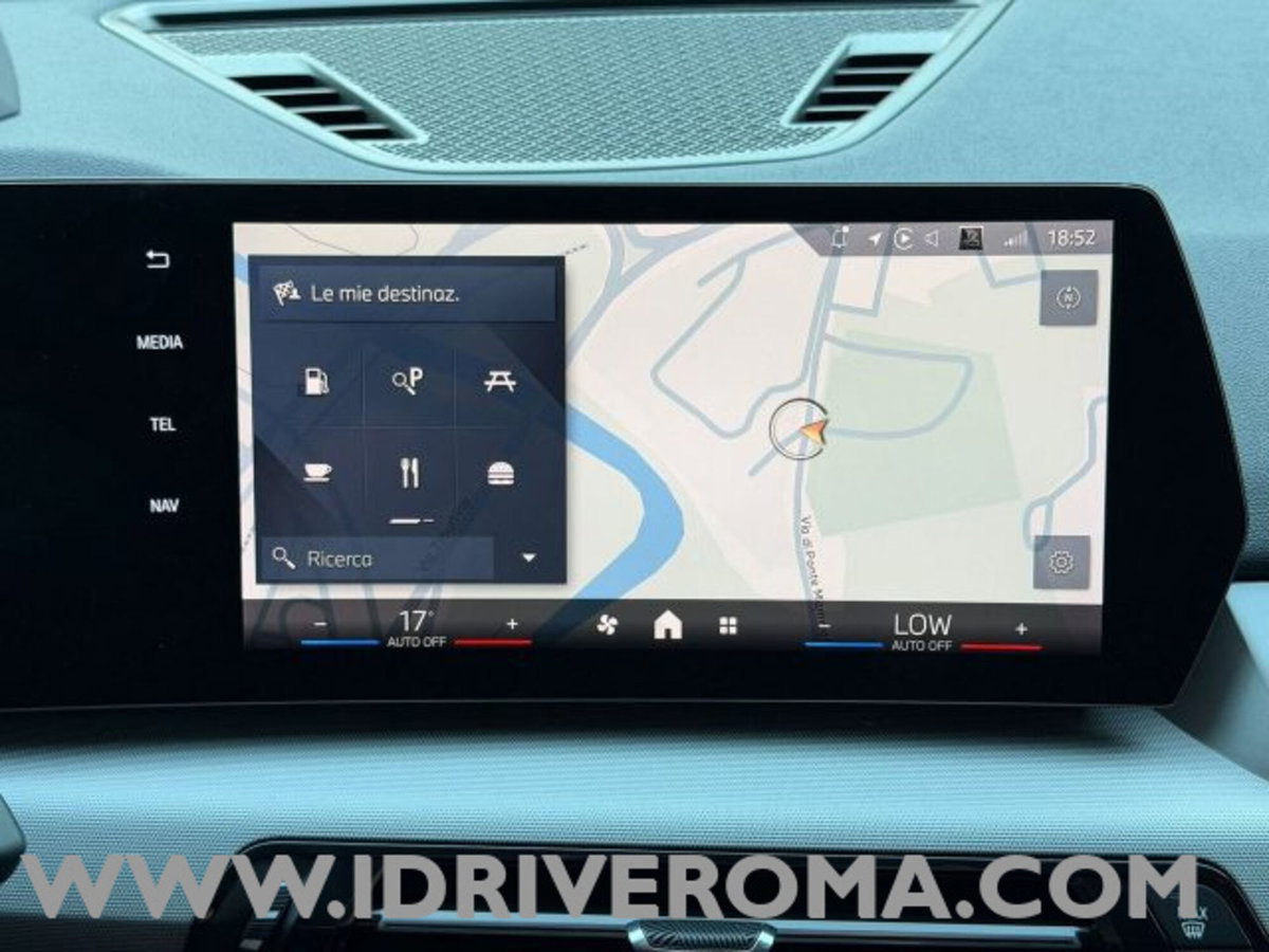 BMW X1 sdrive20i mhev 48V auto (15)