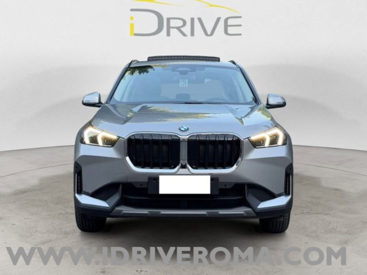 BMW X1 sdrive20i mhev 48V auto (2)