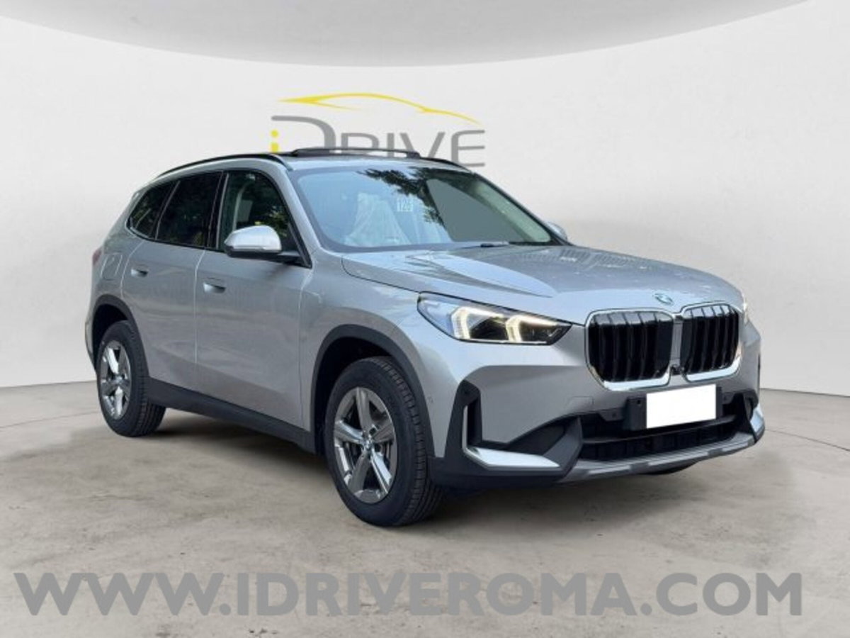 BMW X1 sdrive20i mhev 48V auto (3)