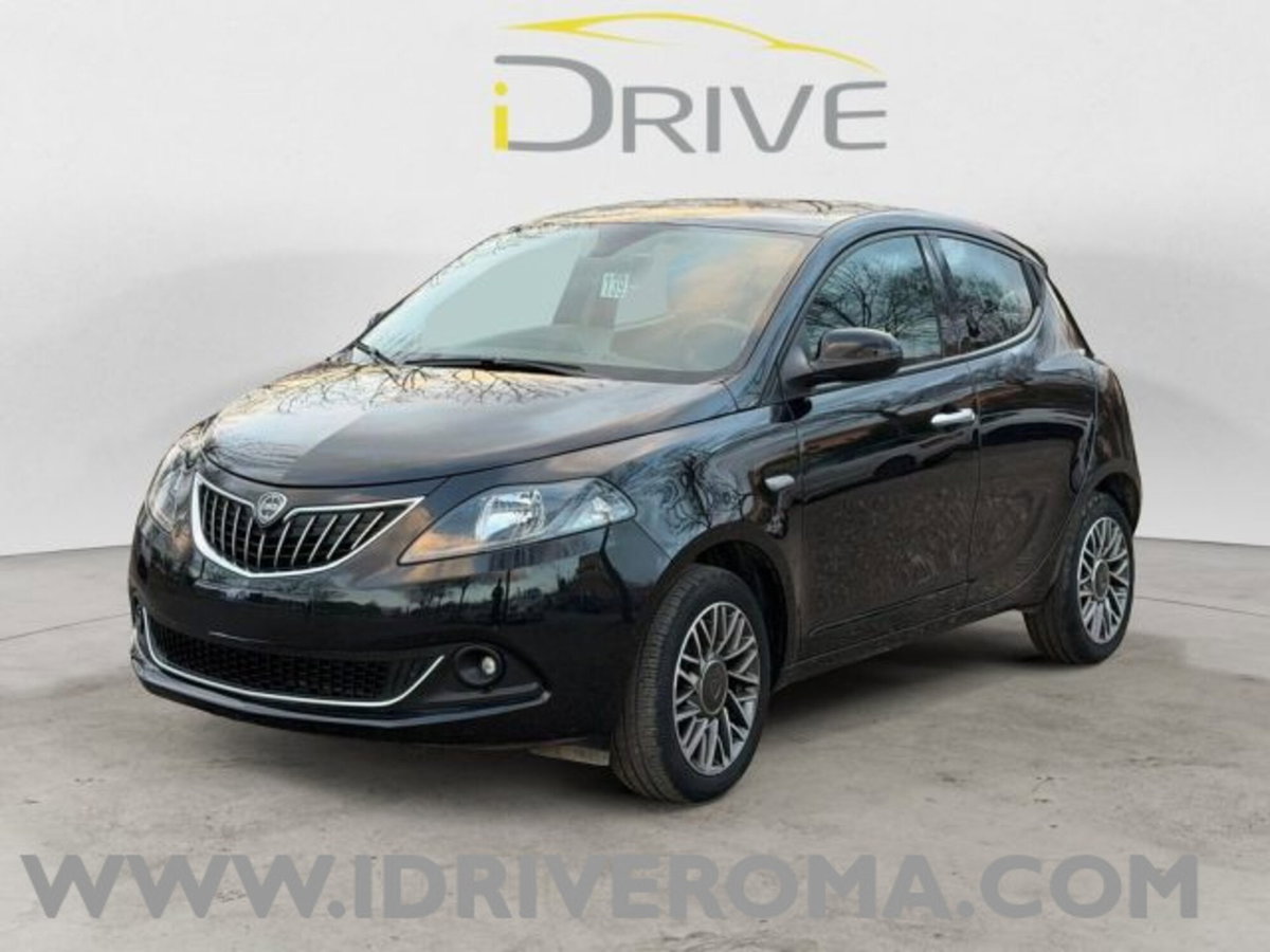Lancia Ypsilon 1.0 FireFly 5 porte S&S Hybrid Ecochic A. Ferretti (3)