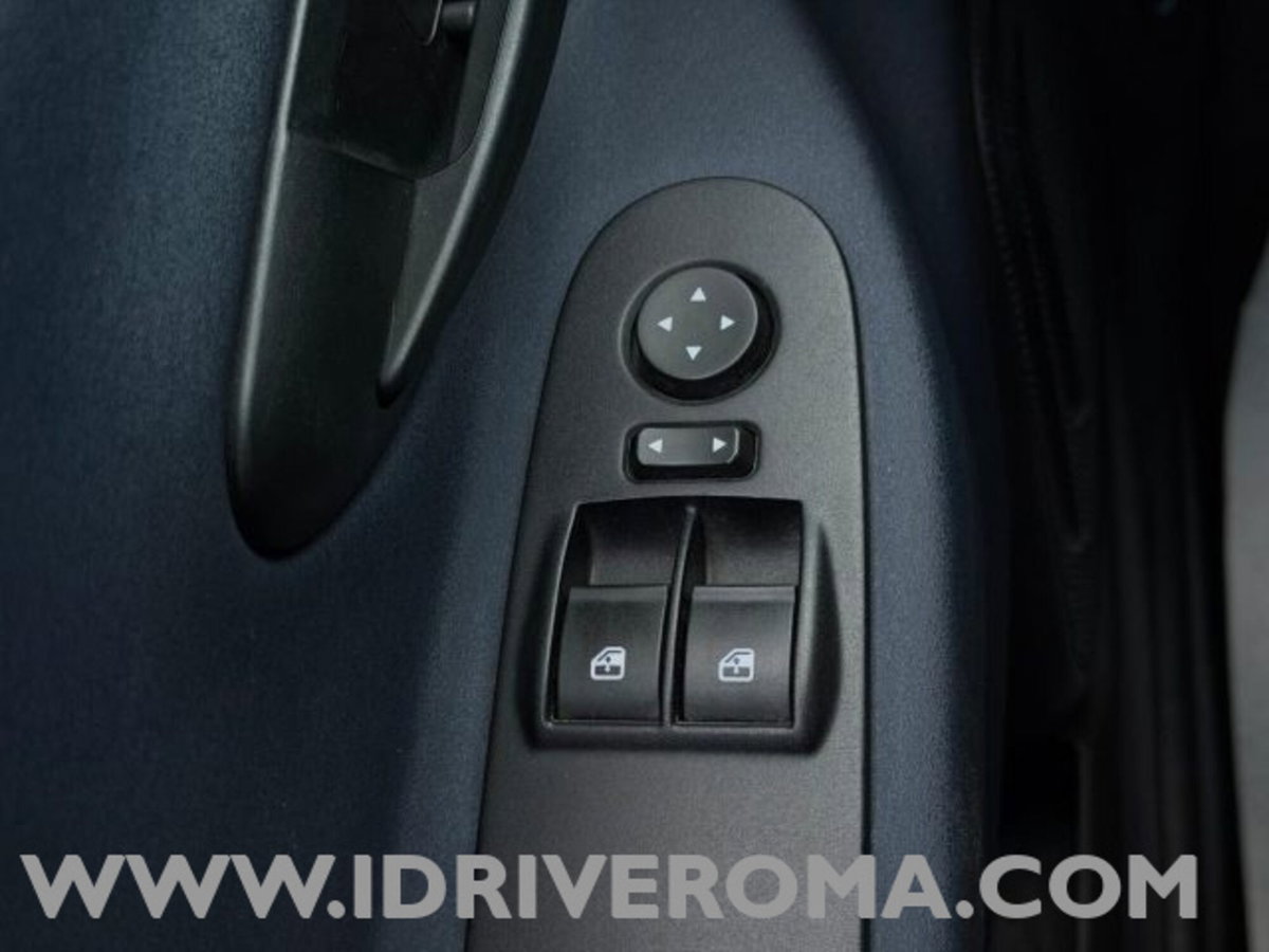 Lancia Ypsilon 1.0 FireFly 5 porte S&S Hybrid Ecochic A. Ferretti (13)