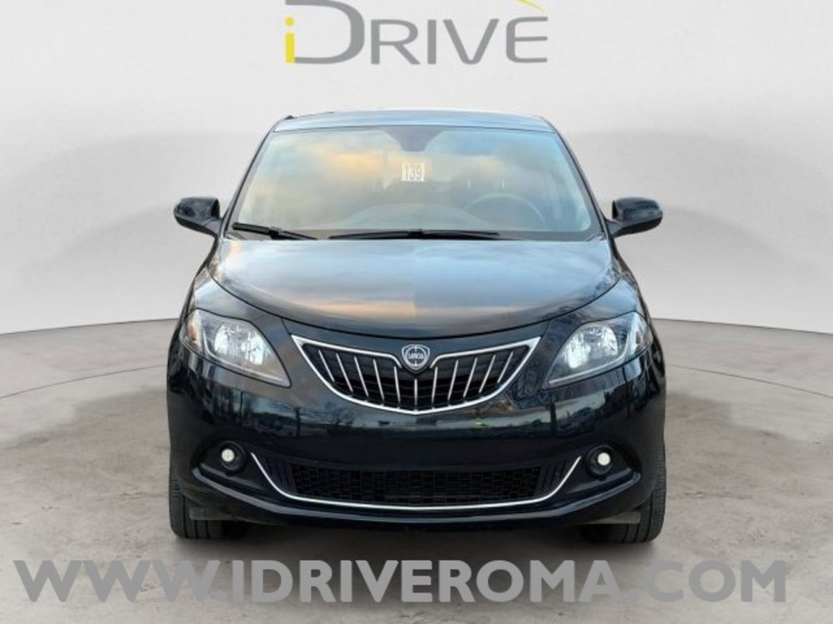 Lancia Ypsilon 1.0 FireFly 5 porte S&S Hybrid Ecochic A. Ferretti (2)