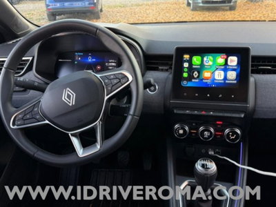Renault Clio 1.0 tce Techno 90cv (7)