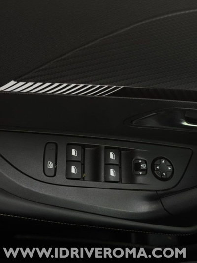 Peugeot 2008 PureTech 100 S&S Allure (18)