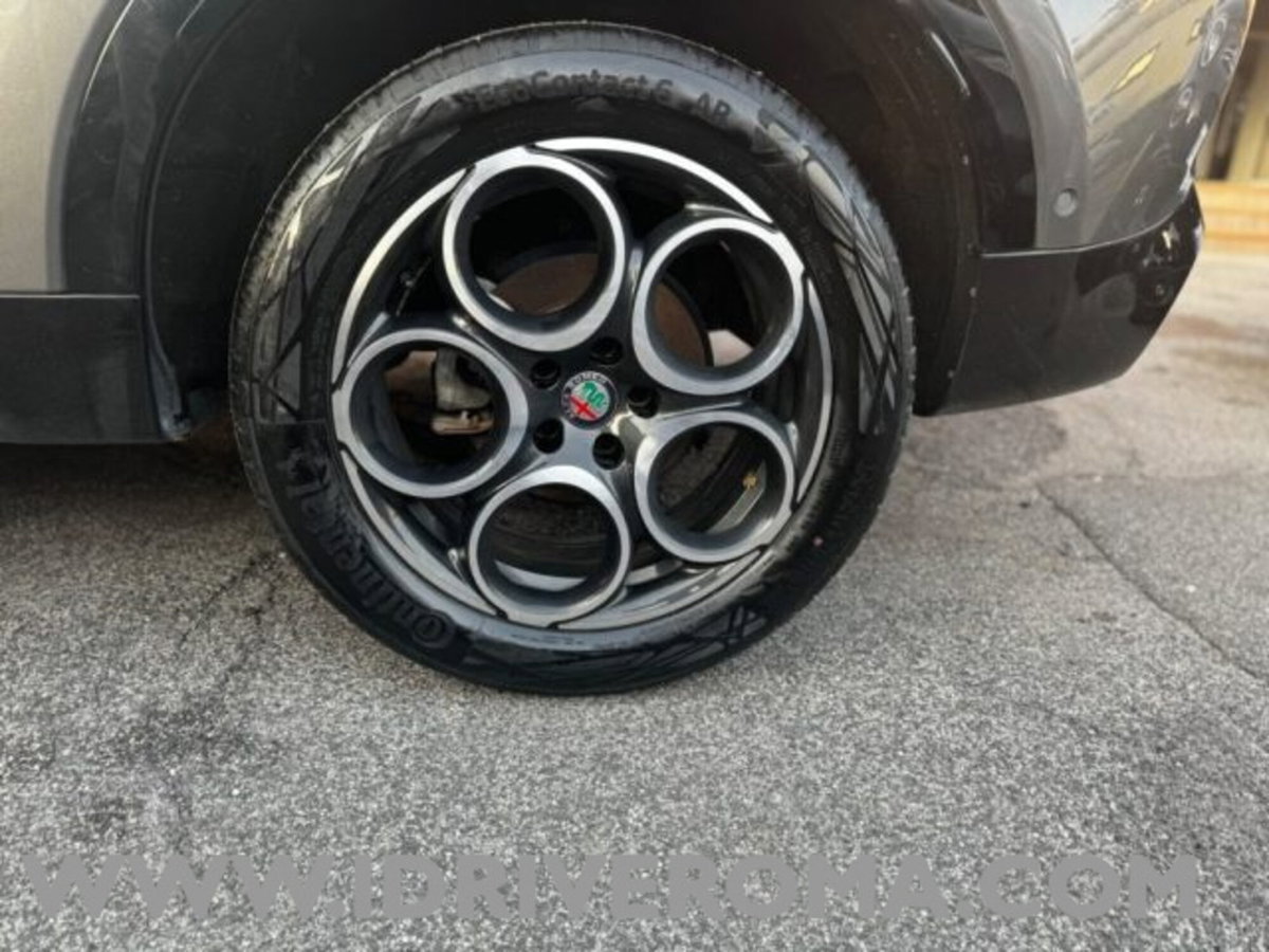 Alfa Romeo Tonale Tonale 1.5 130 CV MHEV TCT7 Super (5)