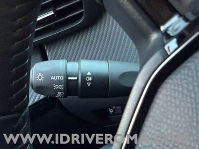Peugeot 208 1.2 puretech Allure s&s 100cv (14)