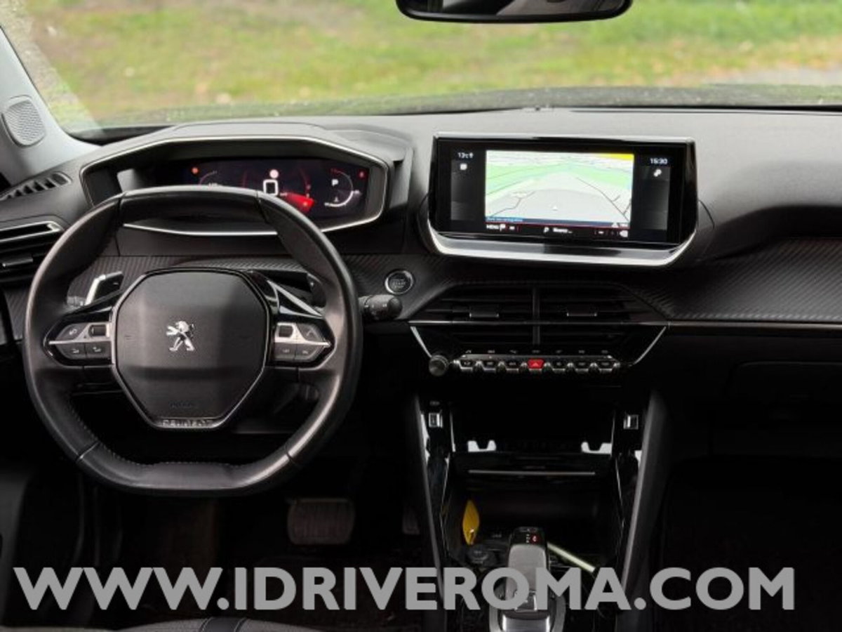 Peugeot 2008 PureTech 130 S&S EAT8 Allure Pack (8)