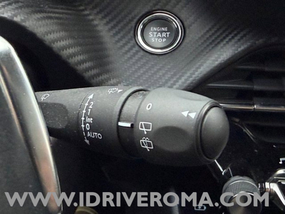 Peugeot 2008 PureTech 130 S&S EAT8 Allure Pack (16)