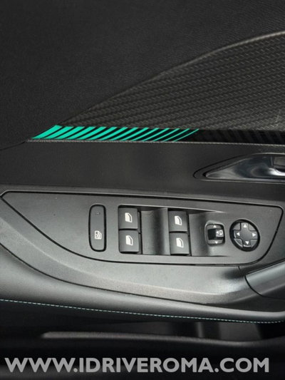 Peugeot 2008 PureTech 130 S&S EAT8 Allure Pack (17)