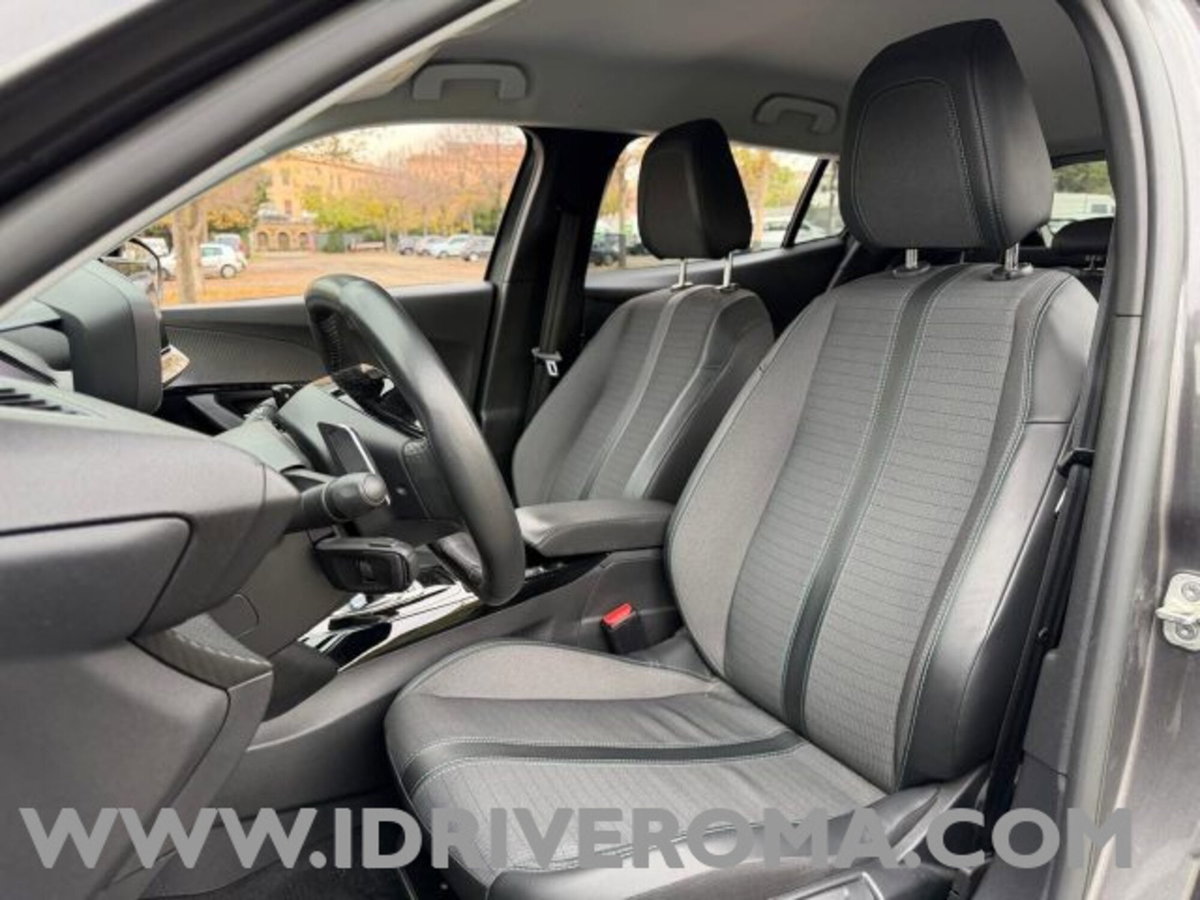 Peugeot 2008 PureTech 130 S&S EAT8 Allure Pack (7)
