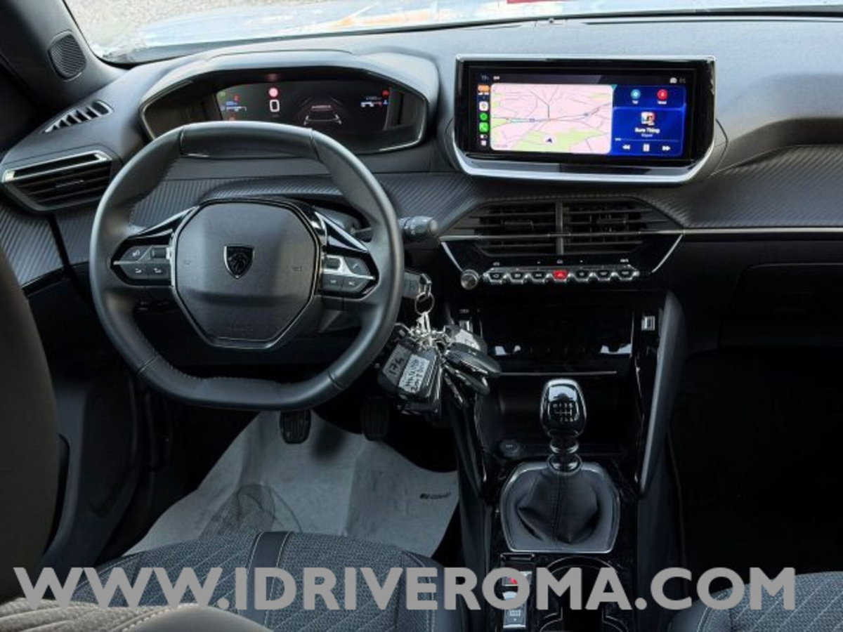 Peugeot 2008 PureTech 100 S&S Allure (7)