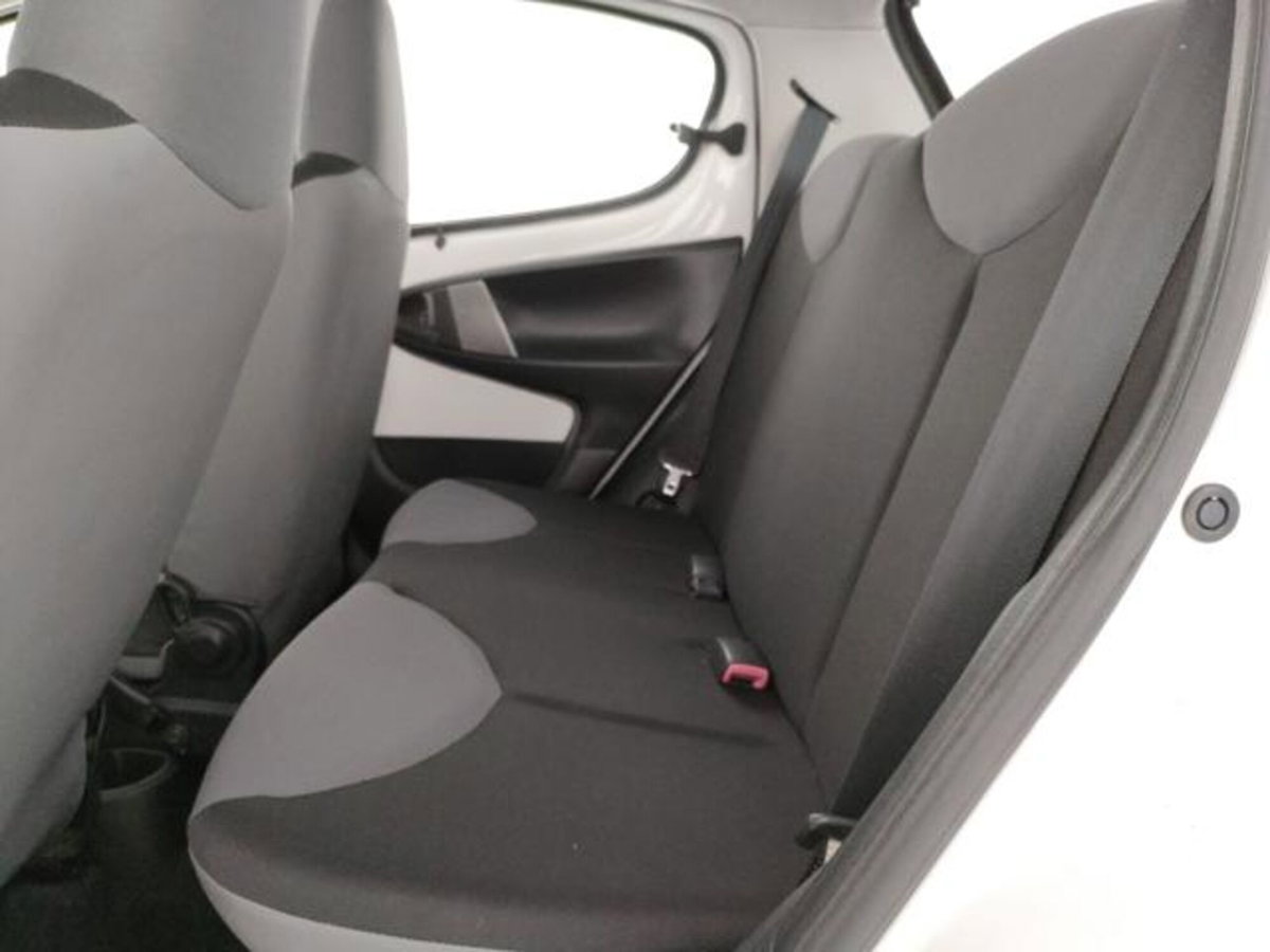 Citroen C1 1.0 5 porte Attraction (12)