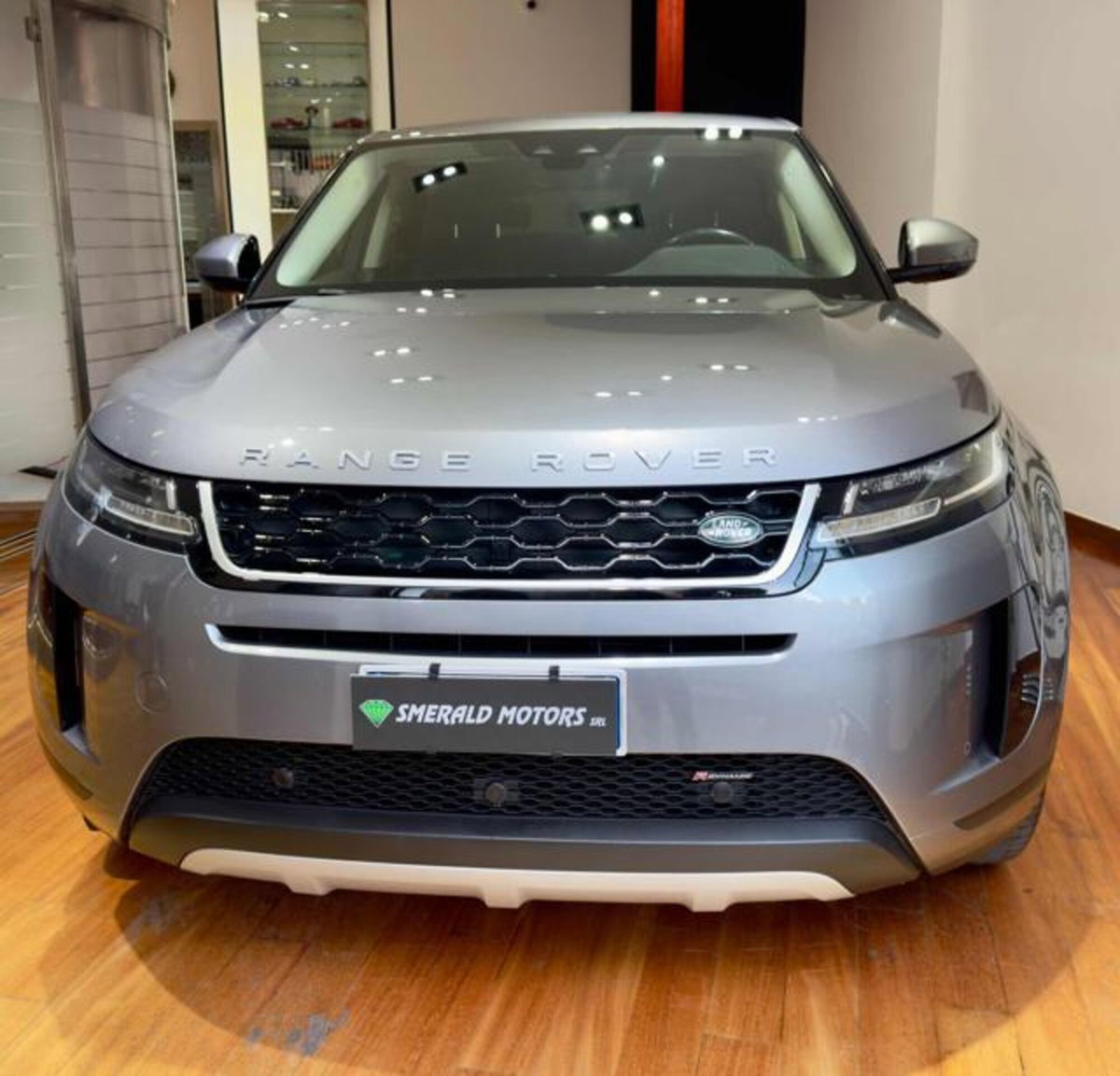 Land Rover Range Rover Evoque 2.0D I4 150CV AWD Business Edit. Premium (2)
