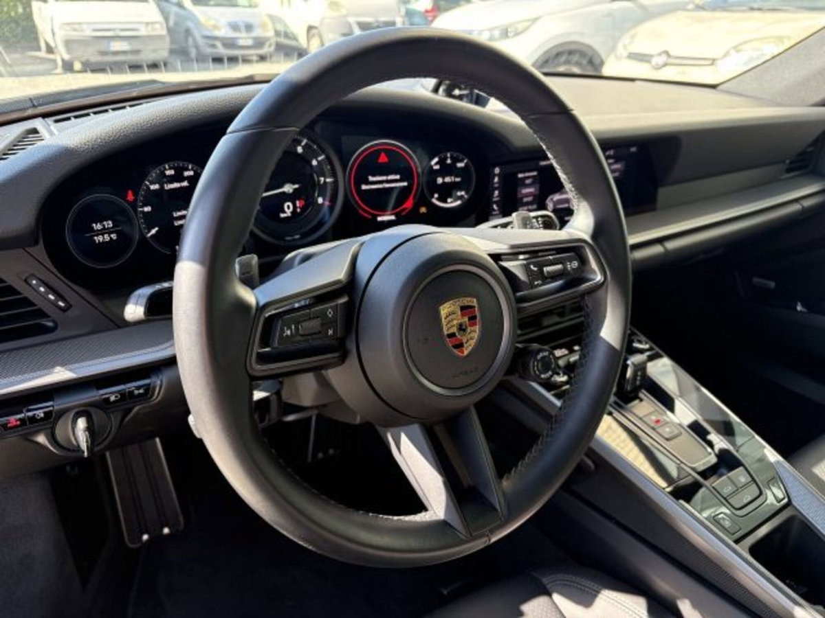 Porsche 911 Cabrio Cabrio 3.0 Carrera 4S (10)