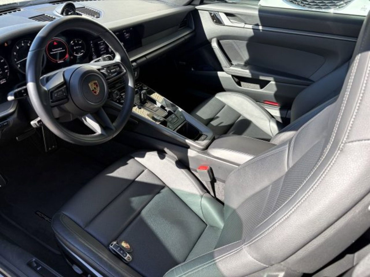 Porsche 911 Cabrio Cabrio 3.0 Carrera 4S (9)