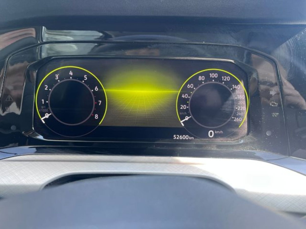 Volkswagen Golf 1.0 TSI EVO Life (9)